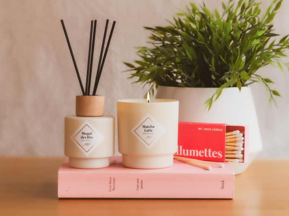 Coffret parfum d'intérieur avec bougie magnolia, diffuseur fleur de coton et spray iris - - Gamm